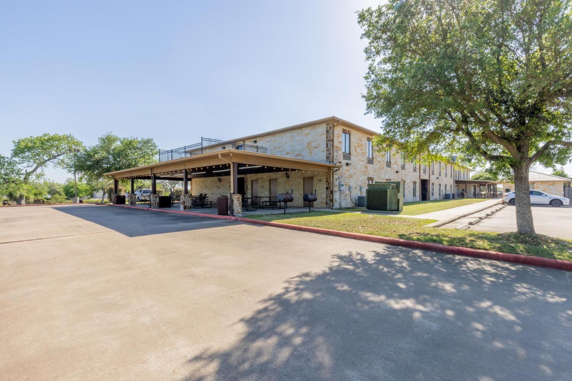 Hotel Texas Hallettsville Εξωτερικό φωτογραφία