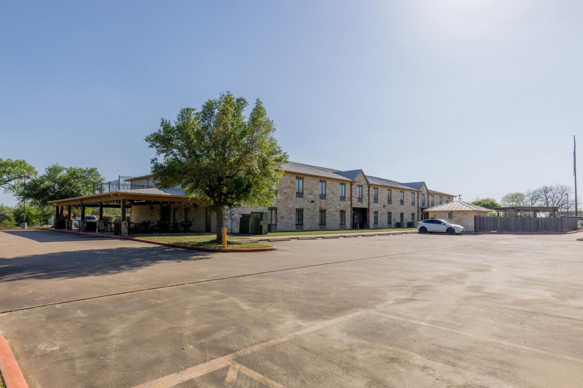 Hotel Texas Hallettsville Εξωτερικό φωτογραφία