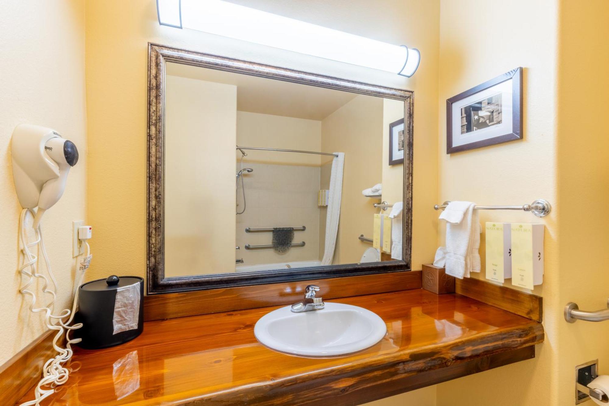 Hotel Texas Hallettsville Εξωτερικό φωτογραφία